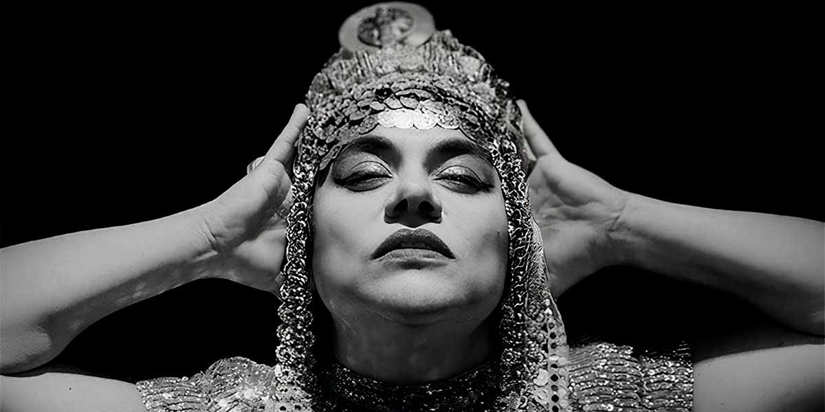 Teatro | Fembot. El sueño argentino